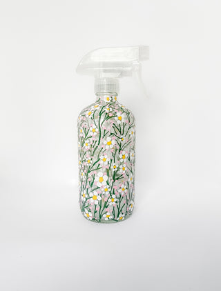 There’s no reason everyday plant care can’t be a joy! This chinoiserie inspired plant mister features hand-painted wildflowers and an ergonomic sprayer.   - 3 spray settings: mist, stream, off - UV Protection: Glass spray bottles can block UV rays to keep your plant additives safe - Food safe and BPA free - 16oz  - 8.3 H x 2.8 W inches - Ergonomic black plastic sprayer